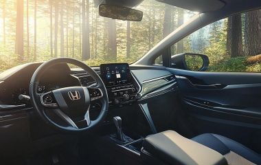 Honda Shuttle: гибридный комфорт и надежность