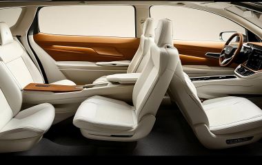Honda Elysion - комфортный минивэн для всей семьи