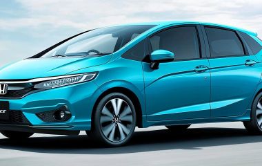 Хонда Сивик 1.5 VTEC: характеристики и особенности модели