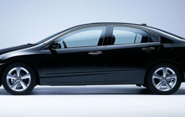 Honda Civic 1.3 Hybrid 2008: характеристики и отзывы